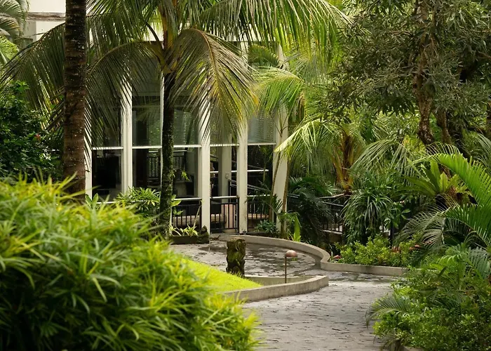 Royal Kamuela & At Monkey Forest - Adult Only 5*