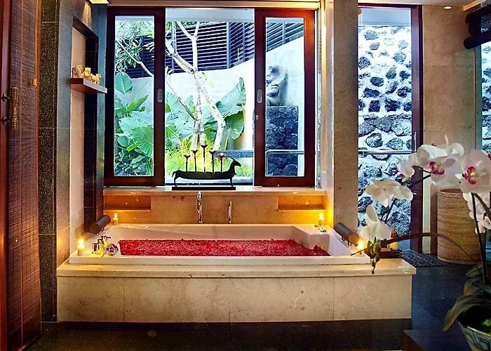 Royal Kamuela & At Monkey Forest - Adult Only