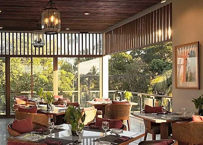 Royal Kamuela & At Monkey Forest - Adult Only